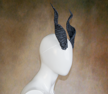Load image into Gallery viewer, Lightweight Costume Spiral Tav Tiefling Horns