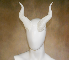 Load image into Gallery viewer, Lightweight Costume Rolan Inspired Tiefling Horns