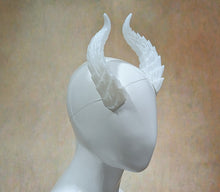 Load image into Gallery viewer, Lightweight Costume Natural Dragon Horns