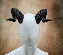 Load image into Gallery viewer, Lightweight Costume Ram Tav Tiefling Horns