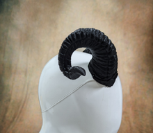 Load image into Gallery viewer, Lightweight Costume Ram Tav Tiefling Horns