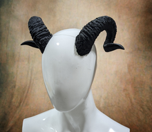 Load image into Gallery viewer, Lightweight Costume Ram Tav Tiefling Horns