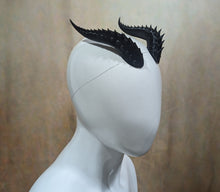 Load image into Gallery viewer, Lightweight Costume Spikey Boi Horns