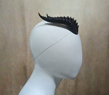 Load image into Gallery viewer, Lightweight Costume Spikey Boi Horns