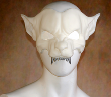 Load image into Gallery viewer, Lightweight METALLIC FANG Werewolf Cryptid Half Mask