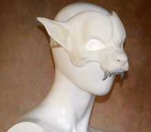 Load image into Gallery viewer, Lightweight METALLIC FANG Werewolf Cryptid Half Mask