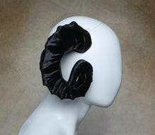 Load image into Gallery viewer, Lightweight Costume Large Ram Horns