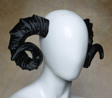 Load image into Gallery viewer, Lightweight Costume Large Ram Horns