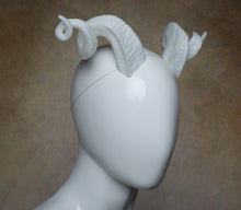 Load image into Gallery viewer, Lightweight Costume Fearne Horns