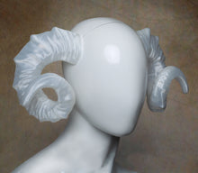 Load image into Gallery viewer, Lightweight Costume Large Ram Horns
