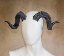 Load image into Gallery viewer, Lightweight Costume Mountain Ram Tiefling Horns

