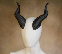 Load image into Gallery viewer, Lightweight Costume Rolan Inspired Tiefling Horns
