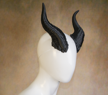 Load image into Gallery viewer, Lightweight Costume Rolan Inspired Tiefling Horns
