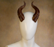Load image into Gallery viewer, Lightweight Costume Natural Dragon Horns
